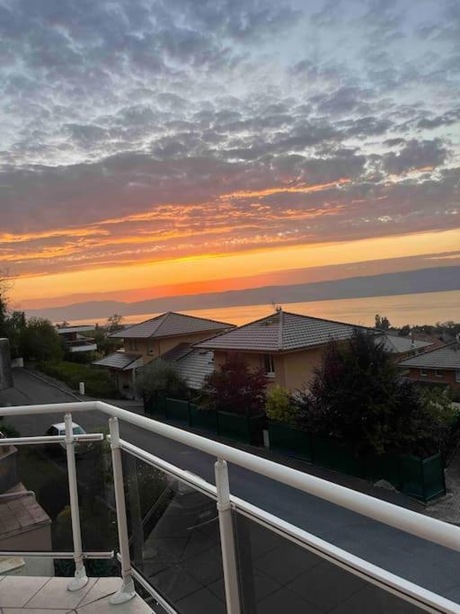 Magnifique Appart Renove Evian Duplex Vue Lac 8 Pers Екстер'єр фото